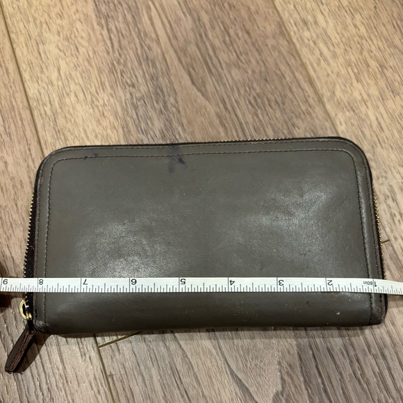 PRADA HALF ZIP WALLET - Picture 7 of 8